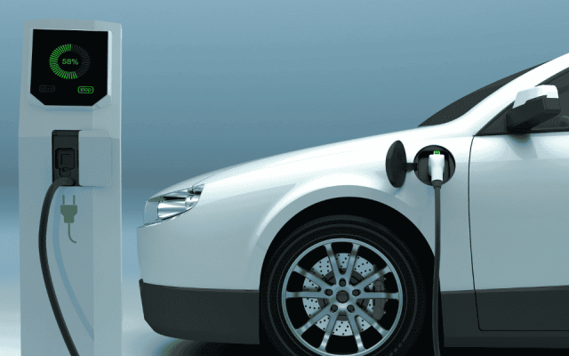 Auto elettrica in ricarica